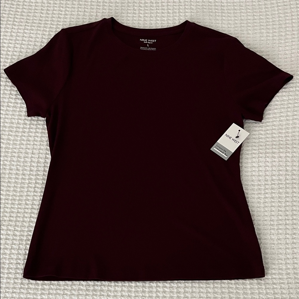 NWT Nine West fitted crew neck tee - Picture 2 of 8